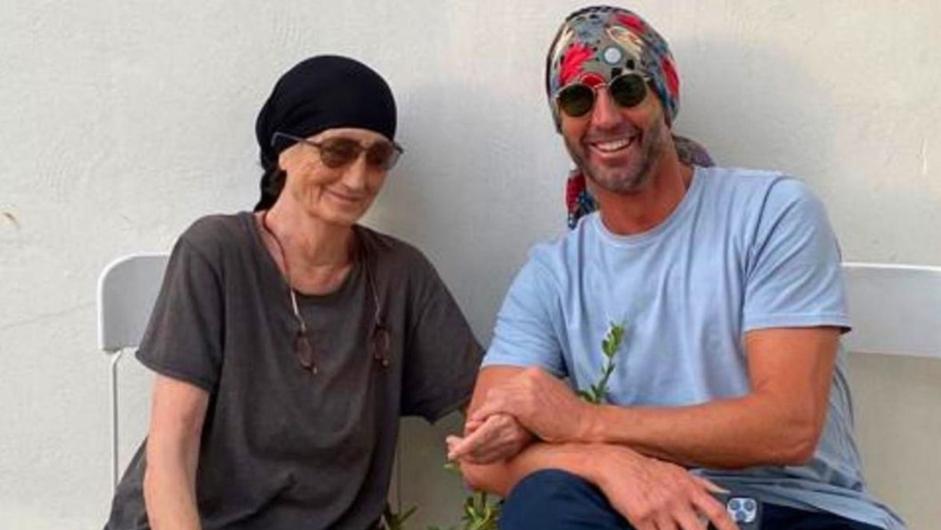 muere la madre de álvaro